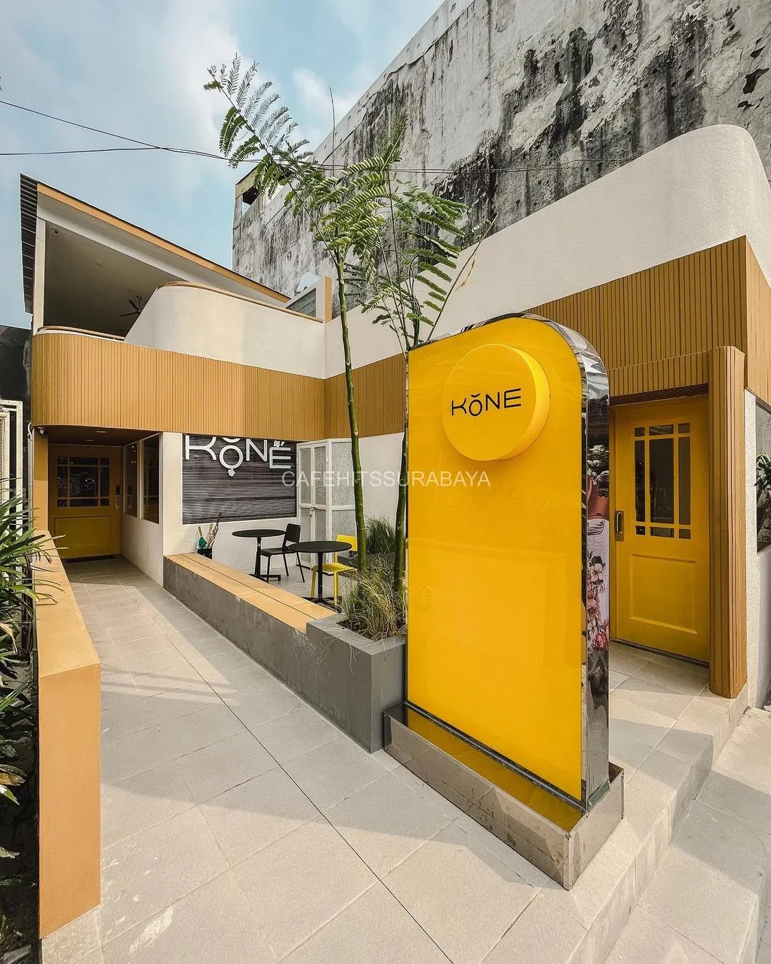 Konego Comfort Food Surabaya Jam Buka, Menu & Lokasi