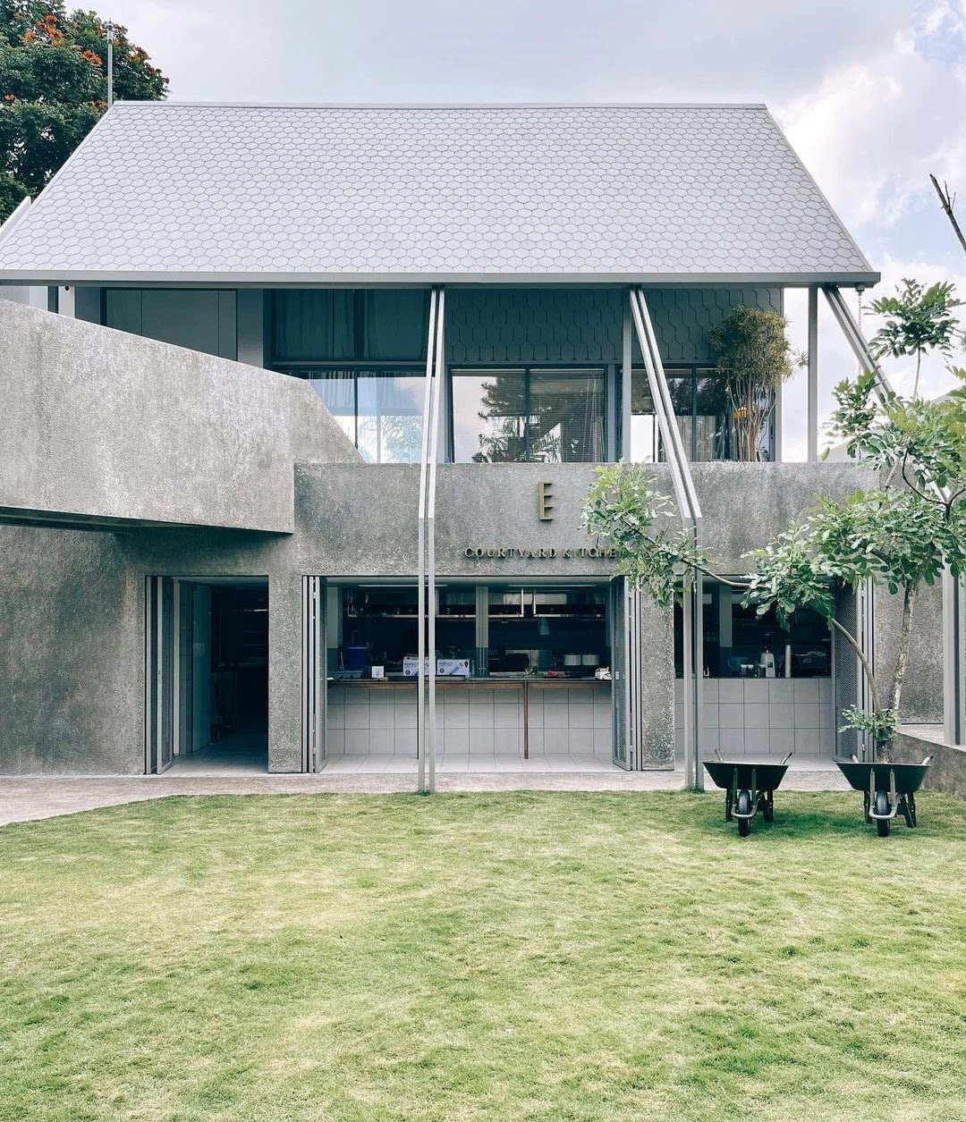 Opera Courtyard Bandung Lokasi Memikat & Menu yang Menggoda