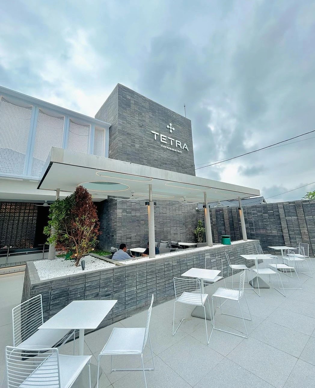 TETRA Coffee & Eatery Pekanbaru Jam Buka, Menu & Lokasi