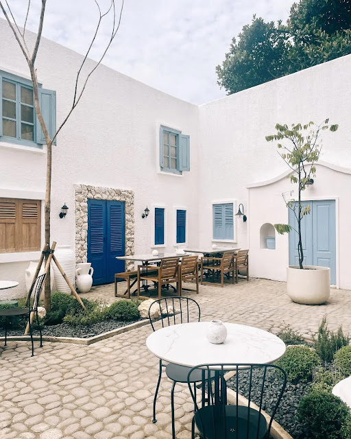 Blue Olives Taverna Bandung