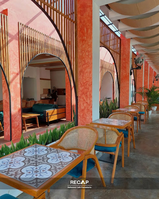 Kalarasa Cafe and Resto Baturaden