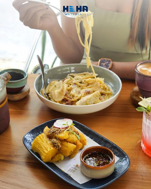Menu di HeHa Waterfall Bogor