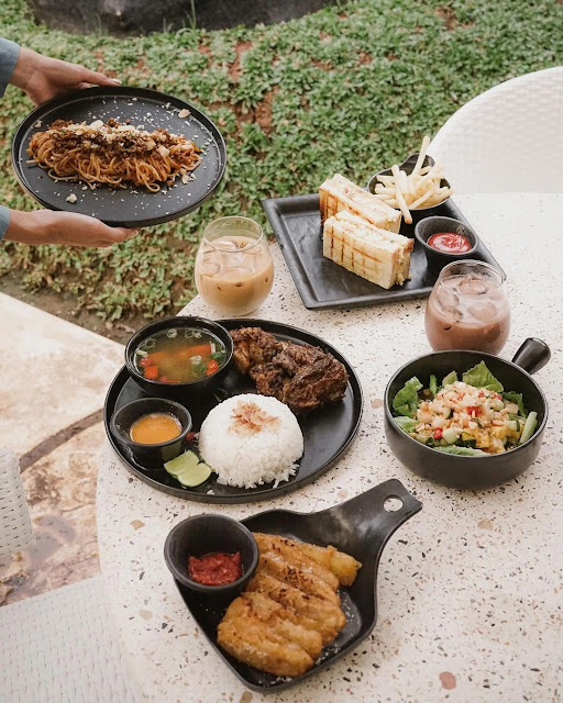 Menu di Tanatap Coffee Semarang